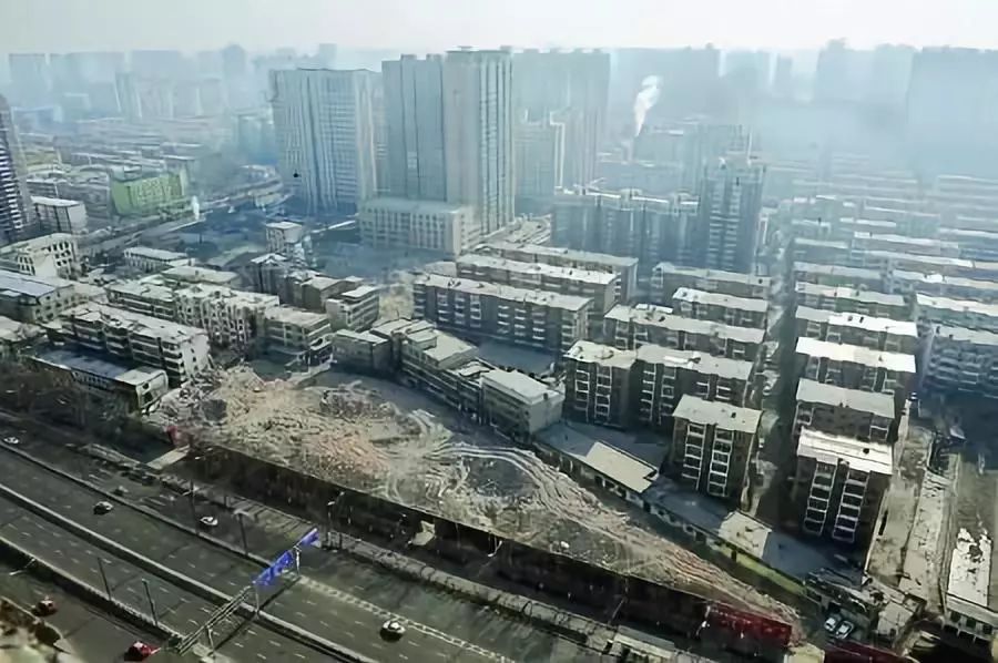 太原市尖草坪區迎新街鳳凰城小區